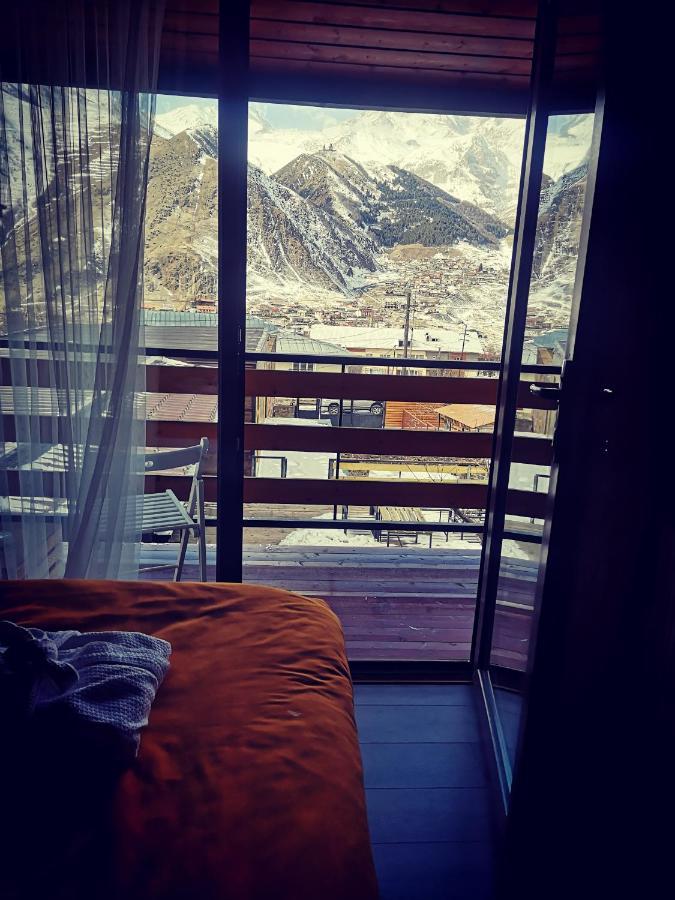 Wooden Hotel Kazbegi Bagian luar foto