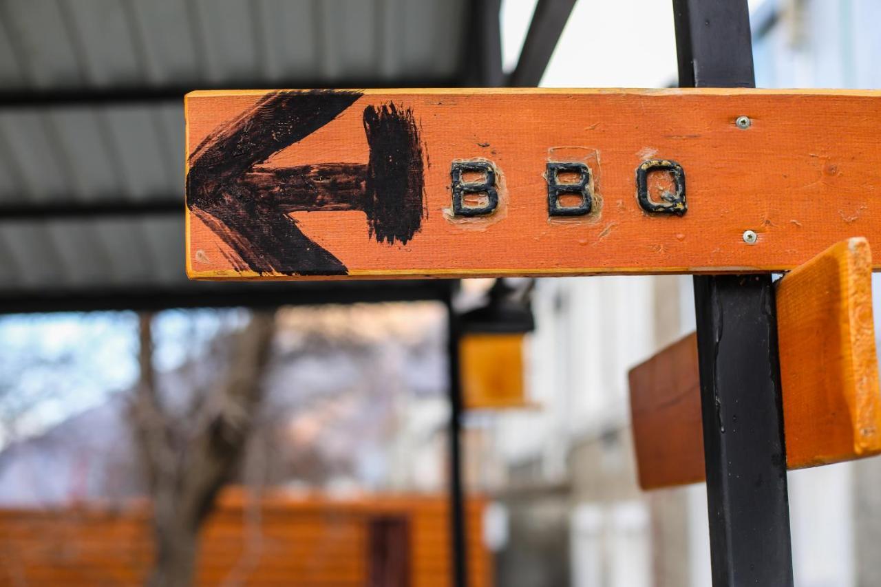 Wooden Hotel Kazbegi Bagian luar foto