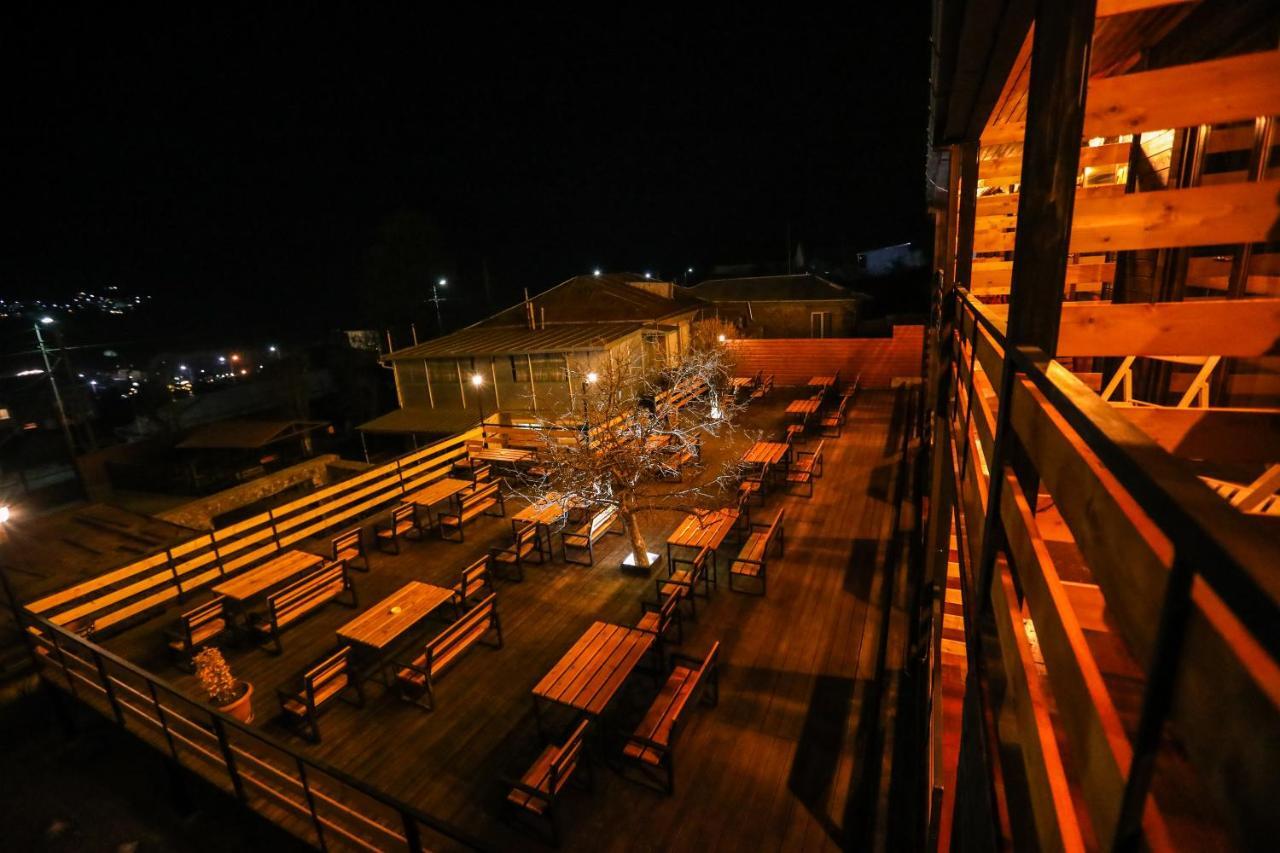 Wooden Hotel Kazbegi Bagian luar foto