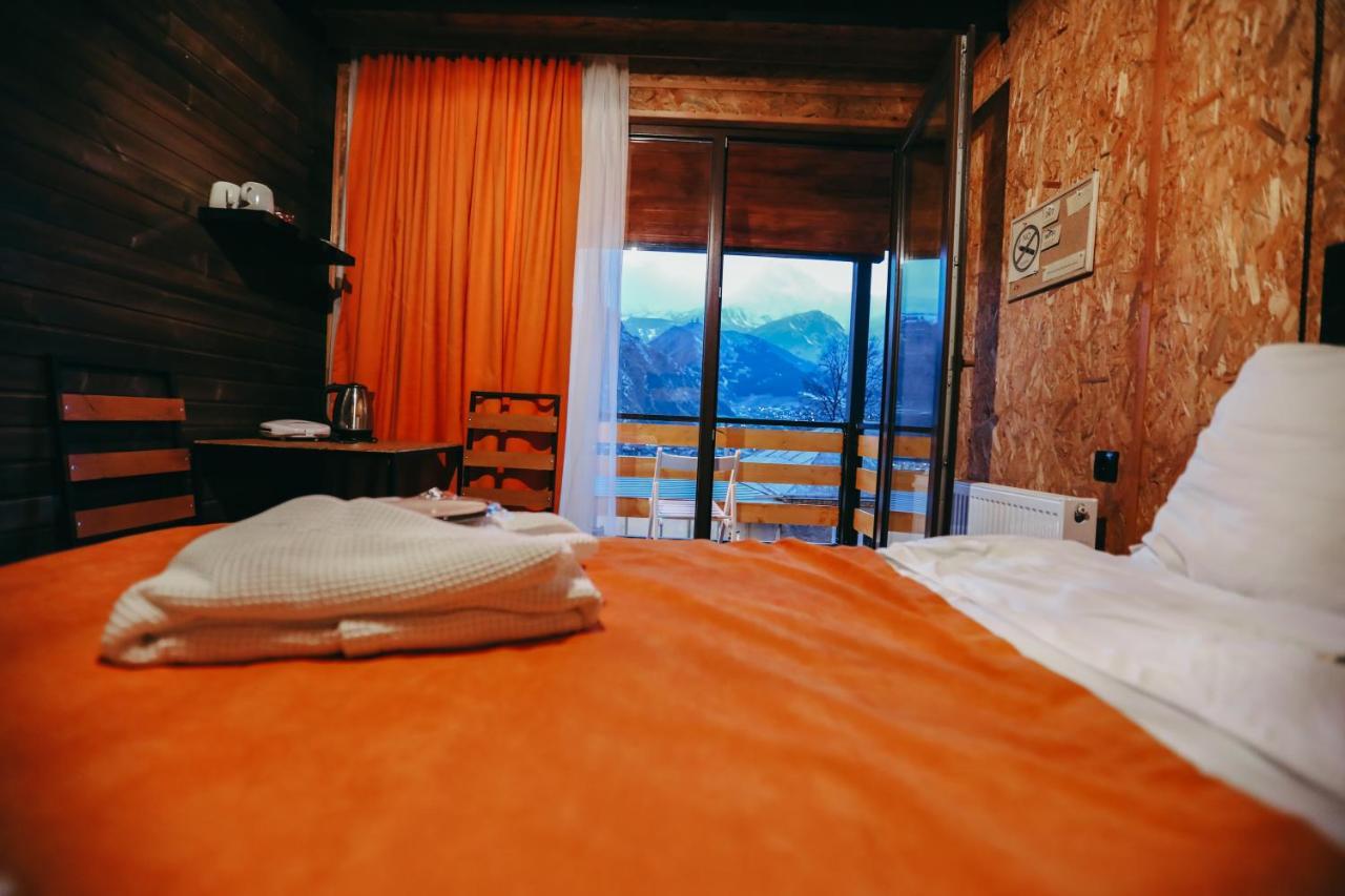 Wooden Hotel Kazbegi Bagian luar foto